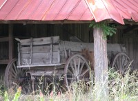 Wagon in Carolina Shed 2004/05/14 #172